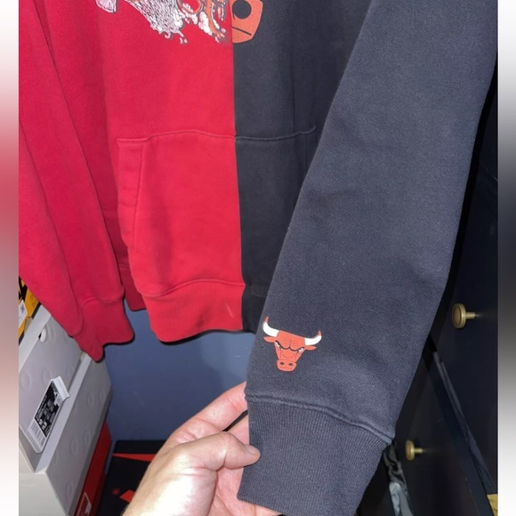 HOLLISTER CALIFORNIA Chicago Bulls Graphic Hoodie Men’s Size Large Sweatshirt - Picture 2 of 7